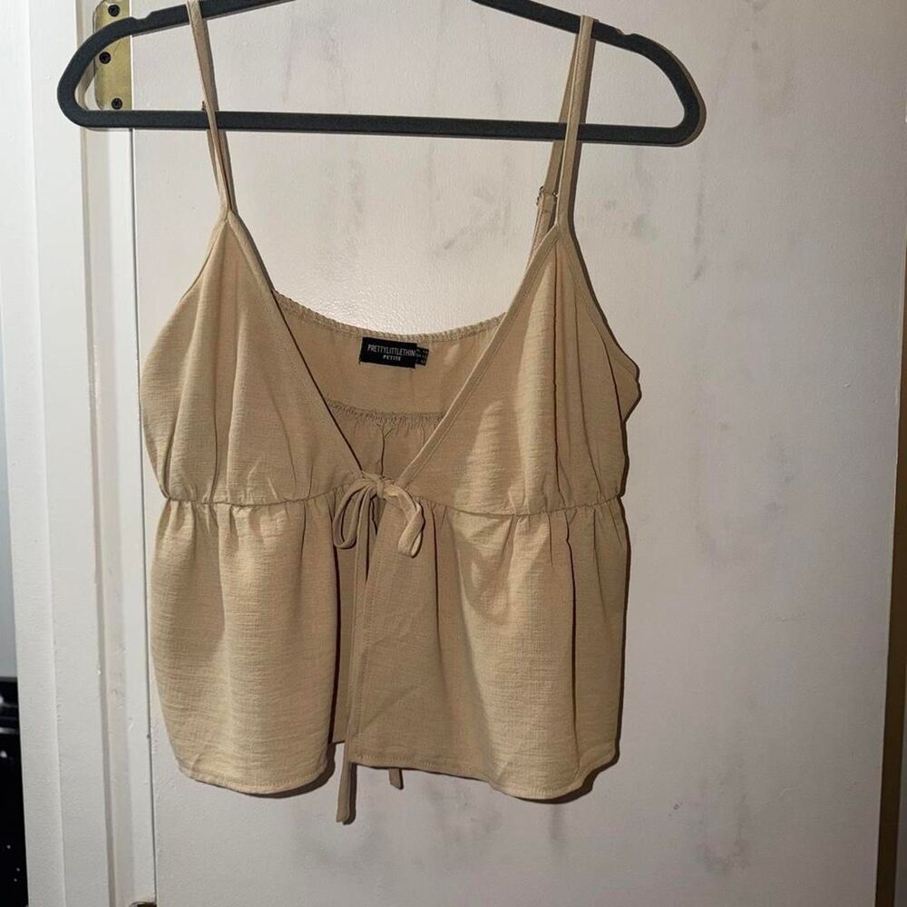 Prettylittlething-petite Women's Gold and Tan Crop-top